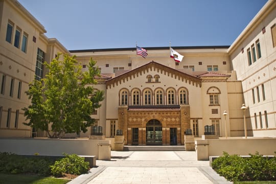 Chapman U